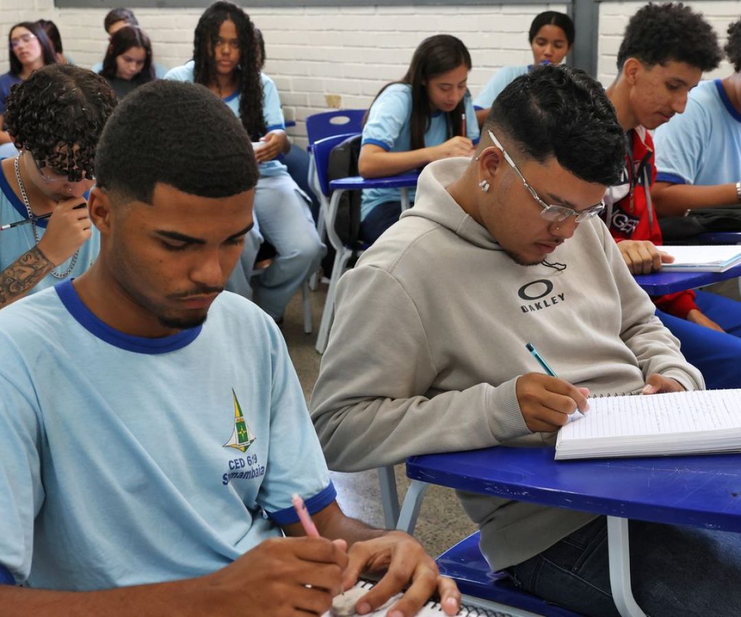 Pé-de-Meia: nascidos em setembro e outubro recebem parcela de R$ 200
