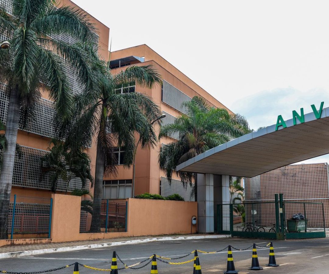 Anvisa suspende venda de produtos médicos irregulares