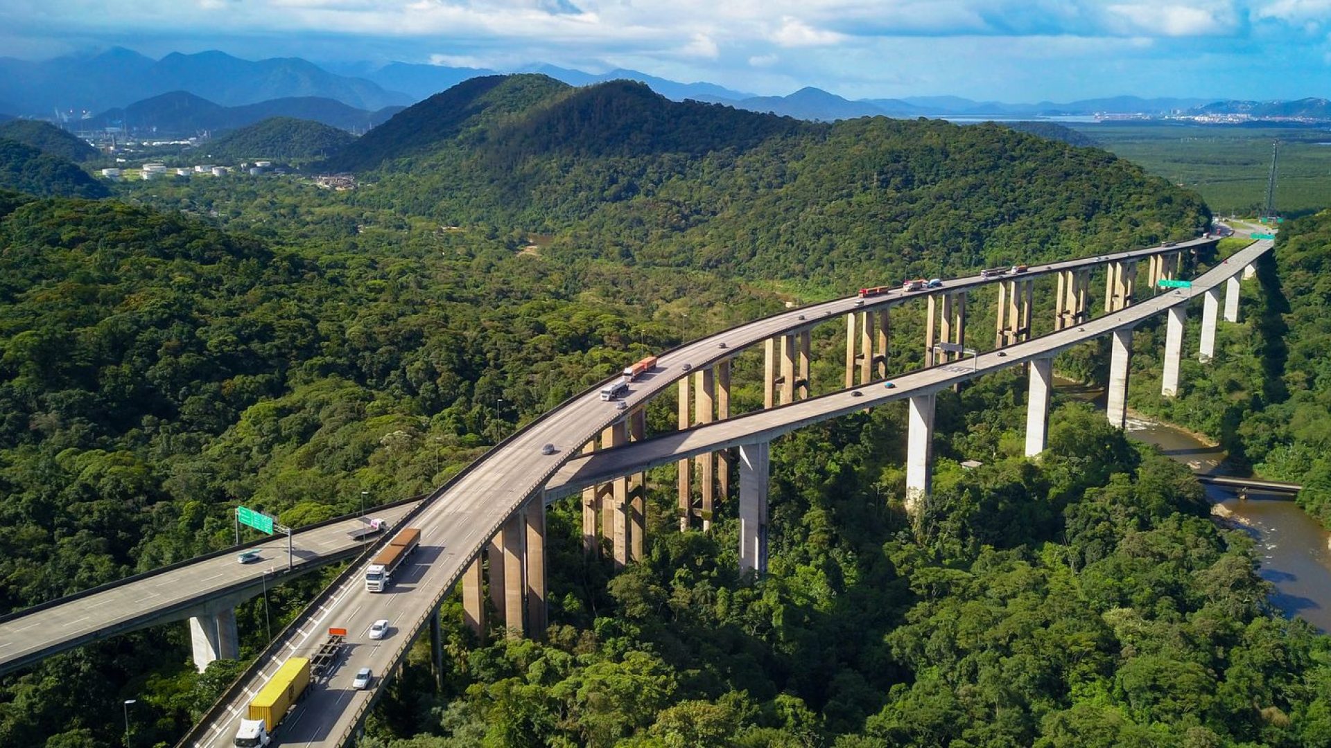 Brasil deve dobrar investimentos para zerar déficit em infraestrutura