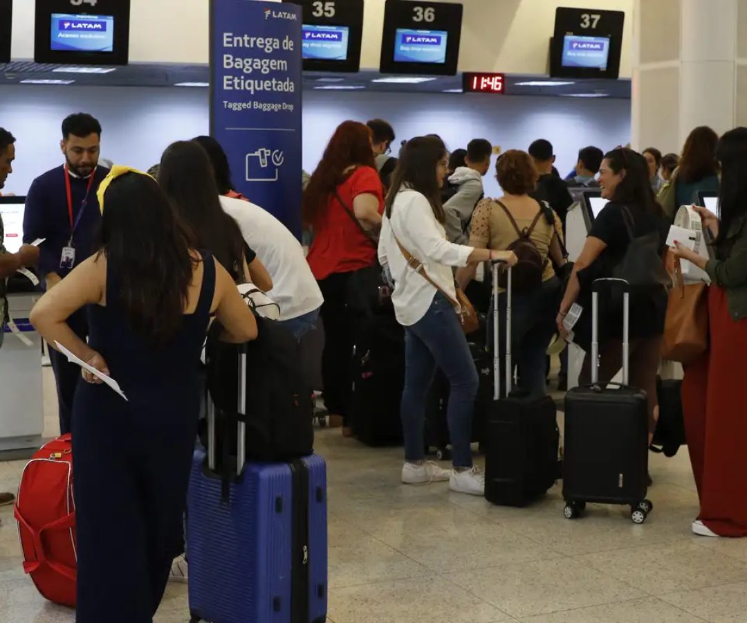 Santos Dumont opera normalmente, após 13 voos cancelados nesta sexta