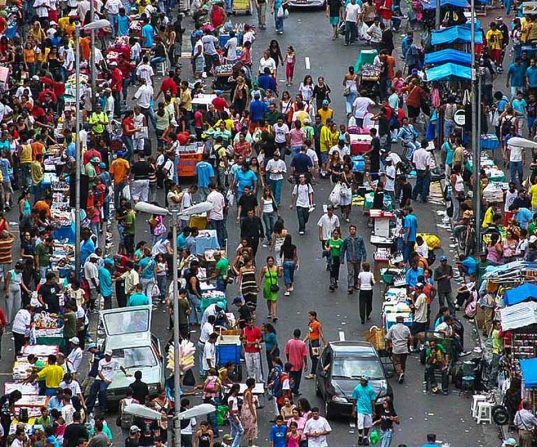 MPSP recomenda intervenção na Feira do Brás por causa de dívida